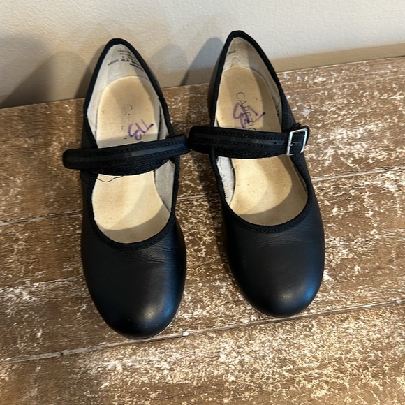 Capezio tap shoes size 1.5 - Picture 2 of 5